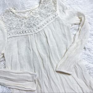 BLU PEPPER • Girls Long Sleeve Boho Cream Crochet Top